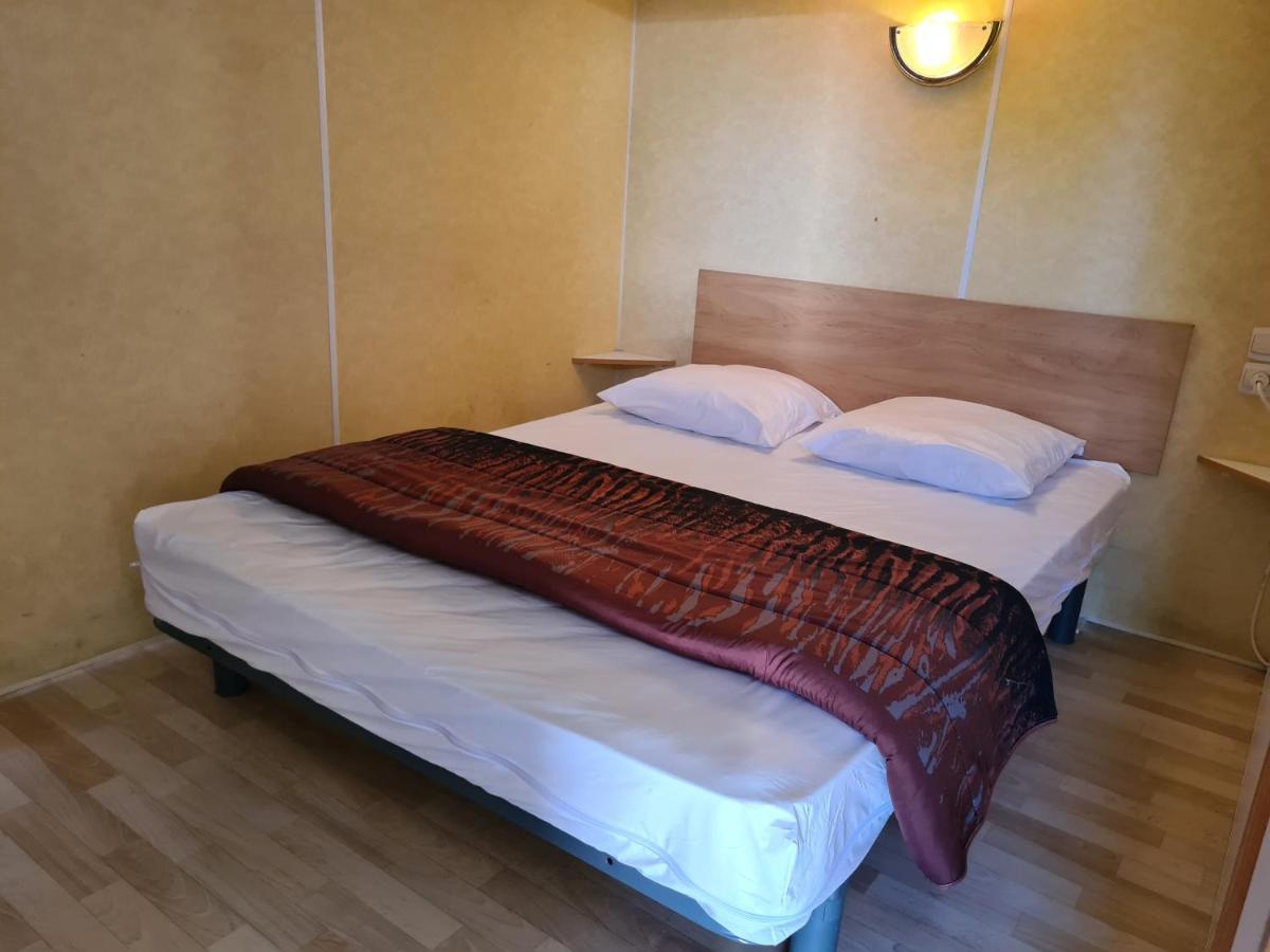 Resort & Camping - Val De Braye Bessé-sur-Braye Eksteriør billede