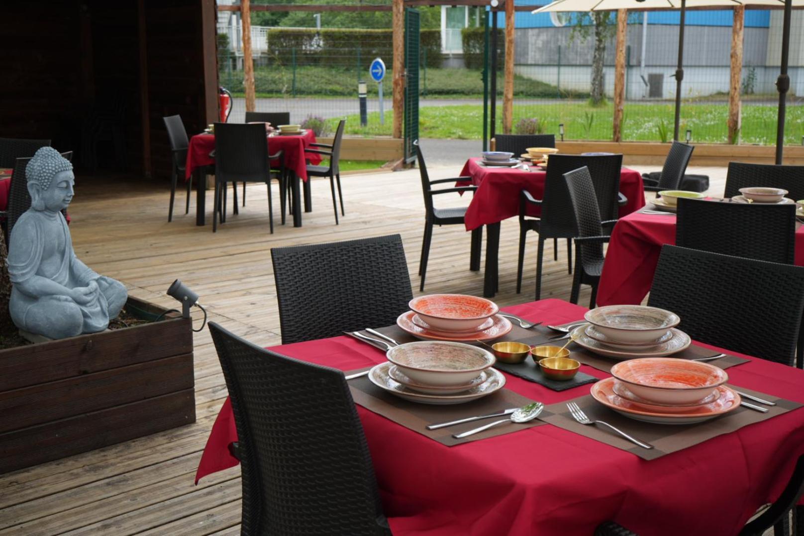 Resort & Camping - Val De Braye Bessé-sur-Braye Eksteriør billede